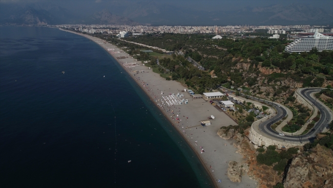 Türkiye plajlarında 459 mavi bayrak dalgalanıyor